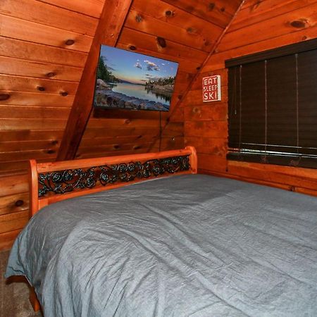 Вилла Twin Bear - Cozy And Convenient, Relaxing Cabin With A Nice Fenced Yard And A Bbq Sugarloaf Экстерьер фото